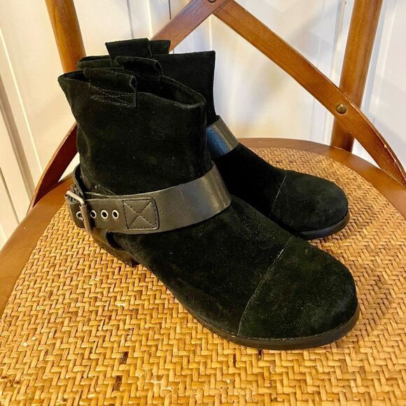 Rosebud suede buckle ankle boots size 38 - Picture 2 of 9